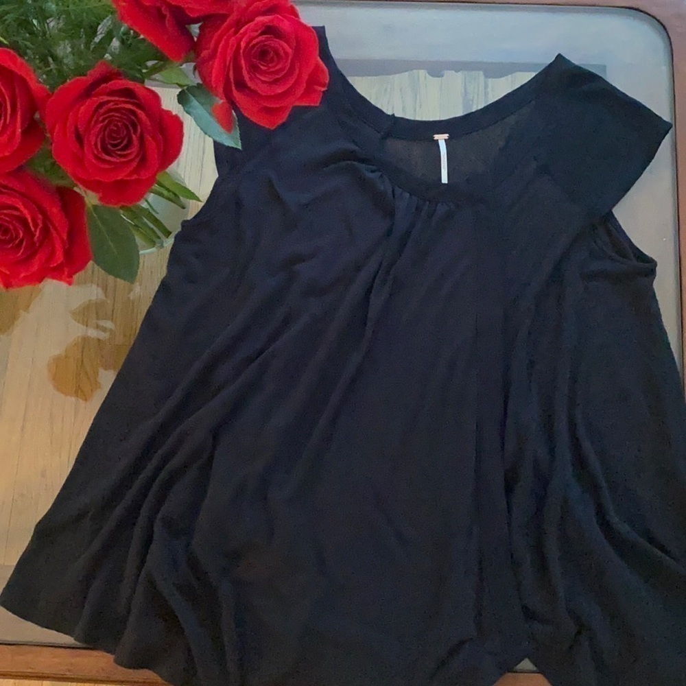 Free People Black T Shirt size Small Linen and Viscose Blend